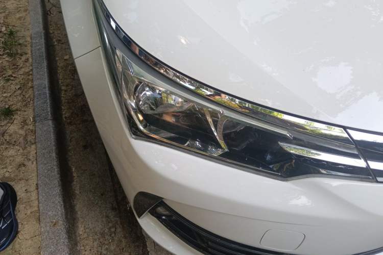 Used Toyota Corolla 2018 1.2T S-CVT GL Smart Enjoyment Version Right Front Headlight