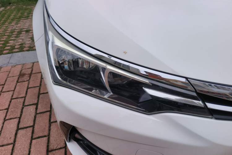Used Toyota Corolla 2018 1.2T S-CVT GL Smart Enjoyment Version Right Front Headlight