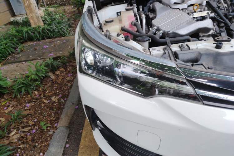 Used Toyota Corolla 2018 1.2T S-CVT GL Smart Enjoyment Version Right Front Headlight