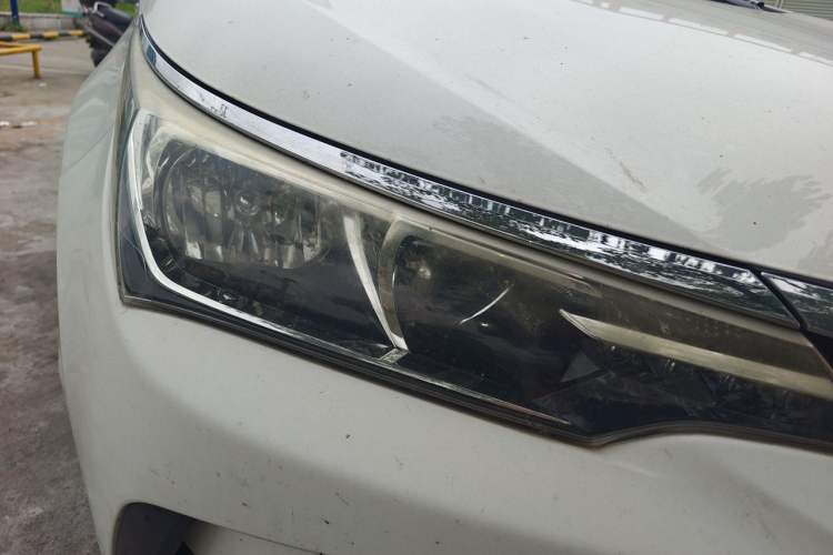 Used Toyota Corolla 2018 1.2T S-CVT GL Smart Enjoyment Version Right Front Headlight