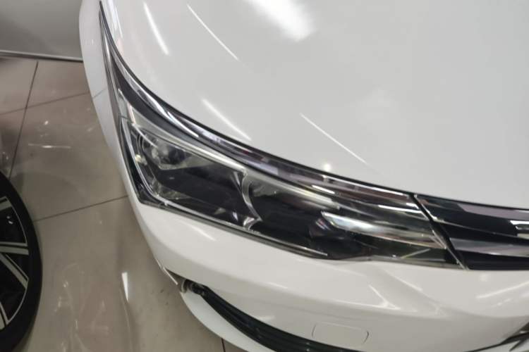 Used Toyota Corolla 2018 1.2T S-CVT GL-i Zhihui Edition Right Front Headlight