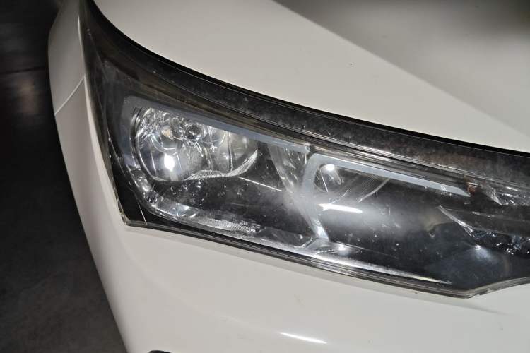 Used Toyota Corolla 2018 1.2T S-CVT GL Smart Enjoyment Version Right Front Headlight