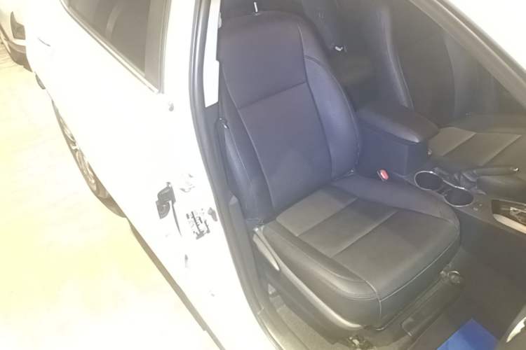 Used Toyota Corolla 2018 1.2T S-CVT GL Smart Enjoyment Version Right Front Seat