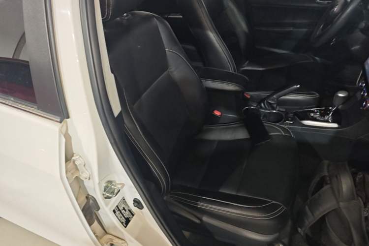 Used Toyota Corolla 2018 1.2T S-CVT GL Smart Enjoyment Version Right Front Seat