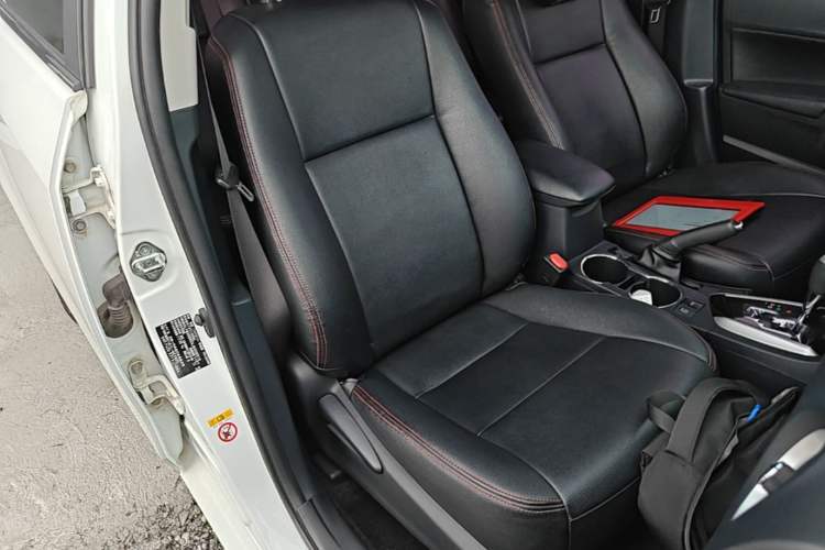 Used Toyota Corolla 2018 1.2T S-CVT GL Smart Enjoyment Version Right Front Seat