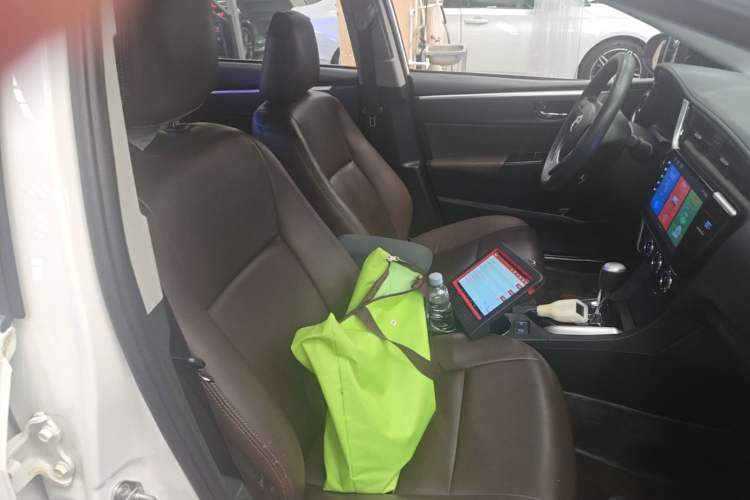 Used Toyota Corolla 2018 1.2T S-CVT GL Smart Enjoyment Version Right Front Seat