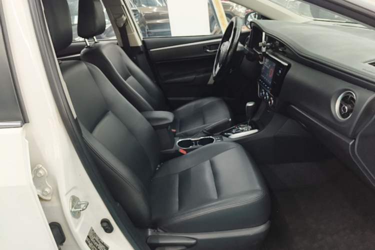 Used Toyota Corolla 2018 1.2T S-CVT GL-i Zhihui Edition Right Front Seat