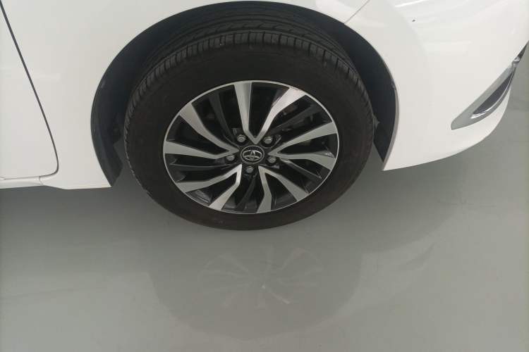 Used Toyota Corolla 2018 Dual-Engine 1.8L E-CVT Smart Edition Right Front Wheel Hub