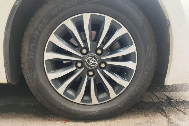 Used Toyota Corolla 2018 1.2T S-CVT GL-i Zhihui Edition Right Front Wheel Hub
