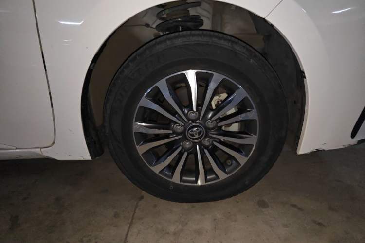 Used Toyota Corolla 2018 1.2T S-CVT GL-i Zhihui Edition Right Front Wheel Hub