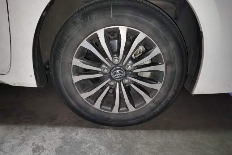 Used Toyota Corolla 2018 1.2T S-CVT GL Smart Enjoyment Version Right Front Wheel Hub