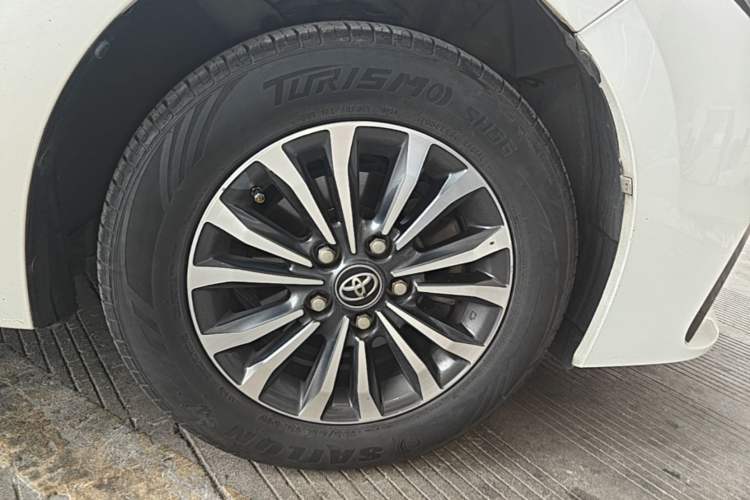 Used Toyota Corolla 2018 1.2T S-CVT GL Smart Enjoyment Version Right Front Wheel Hub