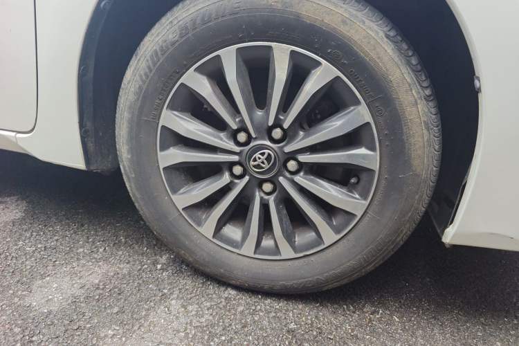 Used Toyota Corolla 2018 1.2T S-CVT GL Smart Enjoyment Version Right Front Wheel Hub