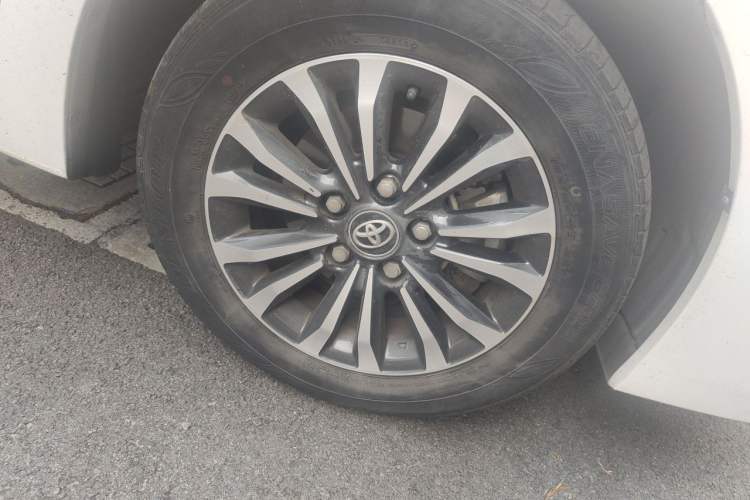 Used Toyota Corolla 2018 1.2T S-CVT GL-i Zhihui Edition Right Front Wheel Hub