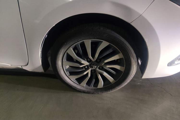 Used Toyota Corolla 2018 Dual-Engine 1.8L E-CVT Smart Edition Right Front Wheel Hub