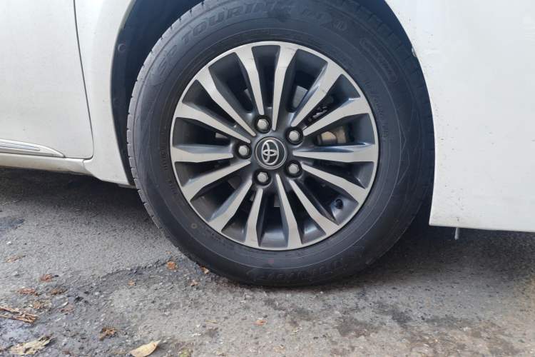 Used Toyota Corolla 2018 1.2T S-CVT GL-i Zhihui Edition Right Front Wheel Hub