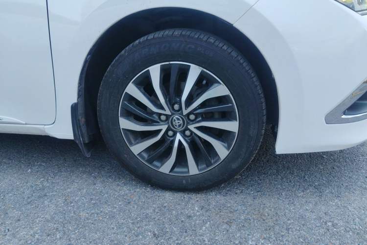 Used Toyota Corolla 2018 Dual-Engine 1.8L E-CVT Smart Edition Right Front Wheel Hub