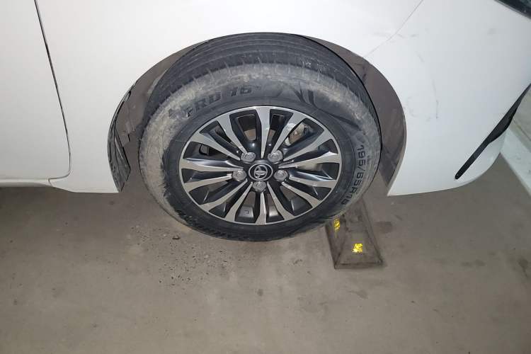 Used Toyota Corolla 2018 1.2T S-CVT GL Smart Enjoyment Version Right Front Wheel Hub