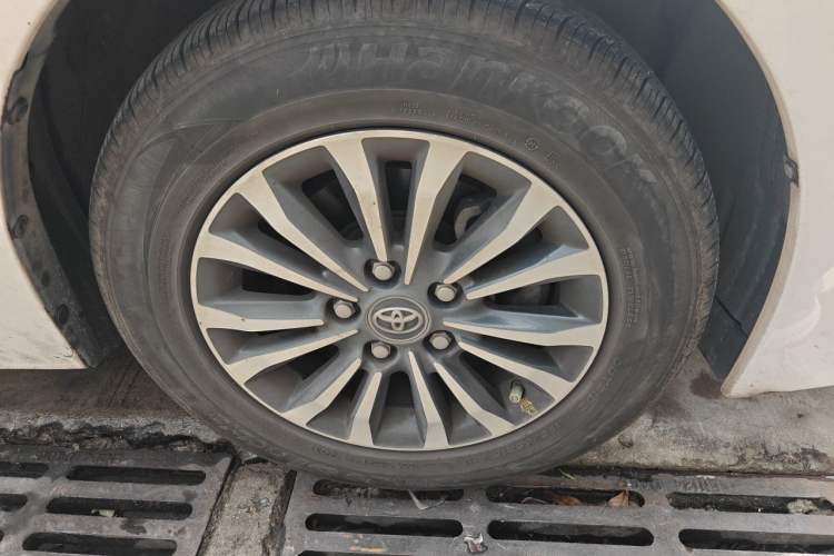 Used Toyota Corolla 2018 1.2T S-CVT GL-i Zhihui Edition Right Front Wheel Hub