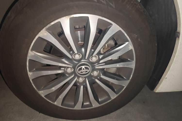 Used Toyota Corolla 2018 1.2T S-CVT GL Smart Enjoyment Version Right Front Wheel Hub