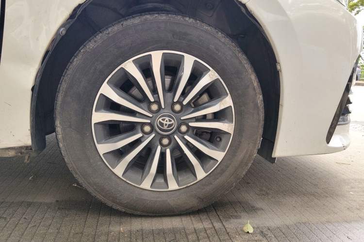 Used Toyota Corolla 2018 1.2T S-CVT GL Smart Enjoyment Version Right Front Wheel Hub