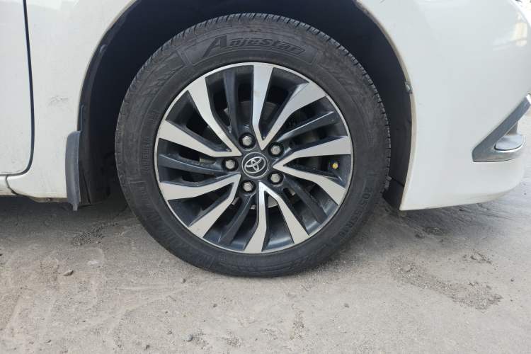 Used Toyota Corolla 2018 Dual-Engine 1.8L E-CVT Smart Edition Right Front Wheel Hub