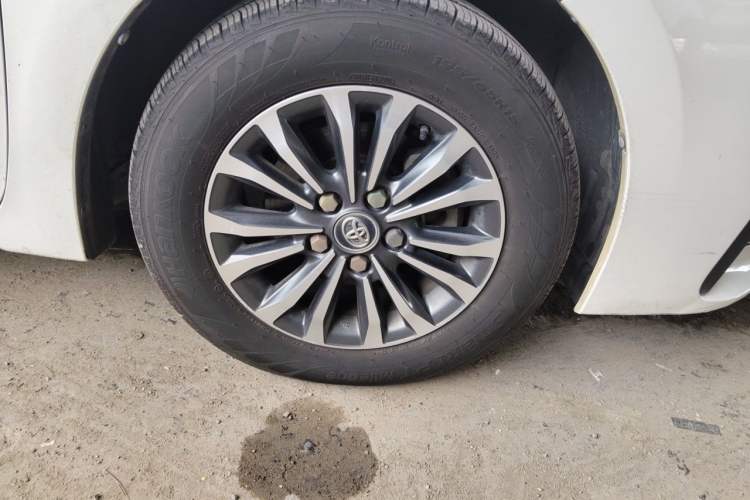 Used Toyota Corolla 2018 1.2T S-CVT GL Smart Enjoyment Version Right Front Wheel Hub