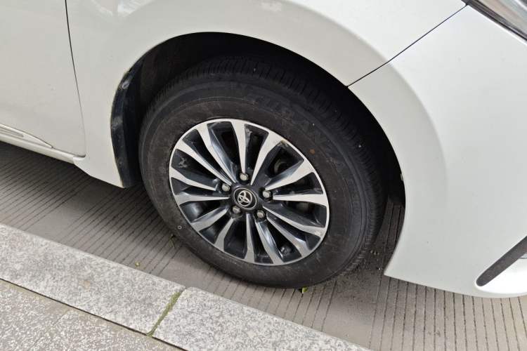 Used Toyota Corolla 2018 1.2T S-CVT GL-i Zhihui Edition Right Front Wheel Hub