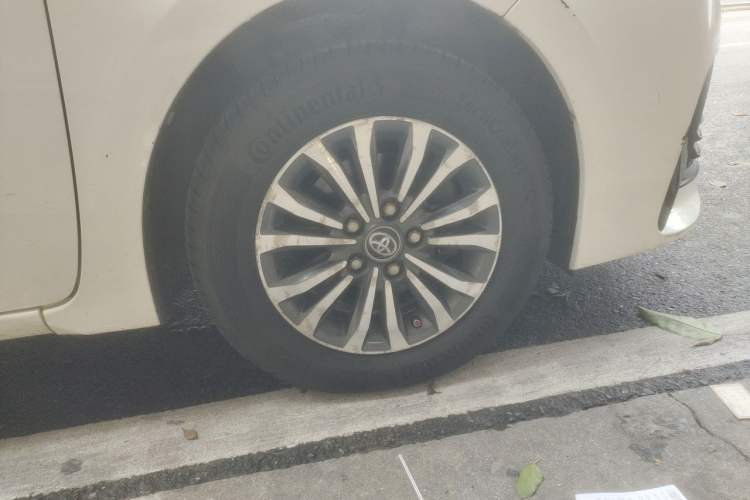 Used Toyota Corolla 2018 1.2T S-CVT GL Smart Enjoyment Version Right Front Wheel Hub