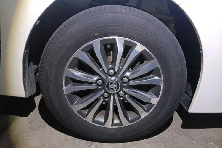 Used Toyota Corolla 2018 1.2T S-CVT GL Smart Enjoyment Version Right Front Wheel Hub