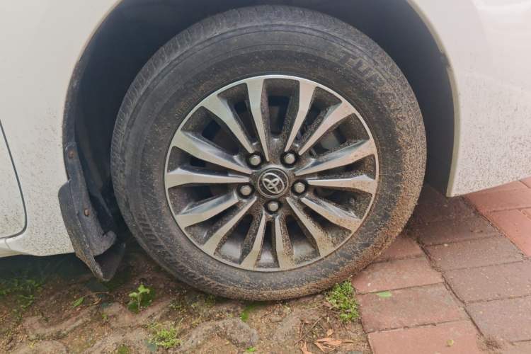 Used Toyota Corolla 2018 1.2T S-CVT GL Smart Enjoyment Version Right Front Wheel Hub