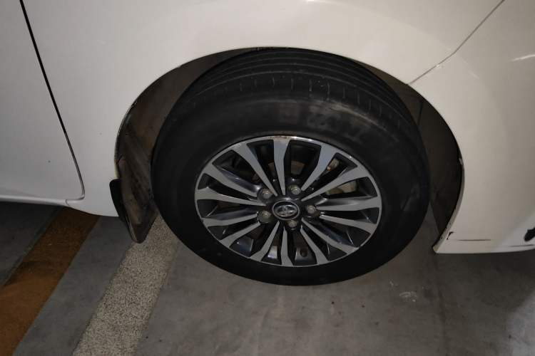 Used Toyota Corolla 2018 1.2T S-CVT GL Smart Enjoyment Version Right Front Wheel Hub