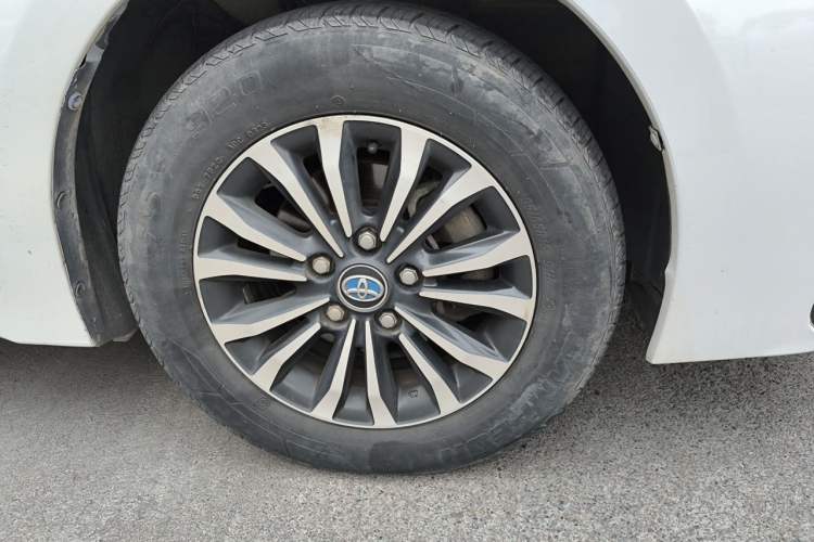 Used Toyota Corolla 2018 1.2T S-CVT GL Smart Enjoyment Version Right Front Wheel Hub