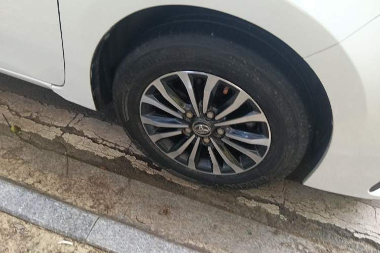 Used Toyota Corolla 2018 1.2T S-CVT GL Smart Enjoyment Version Right Front Wheel Hub