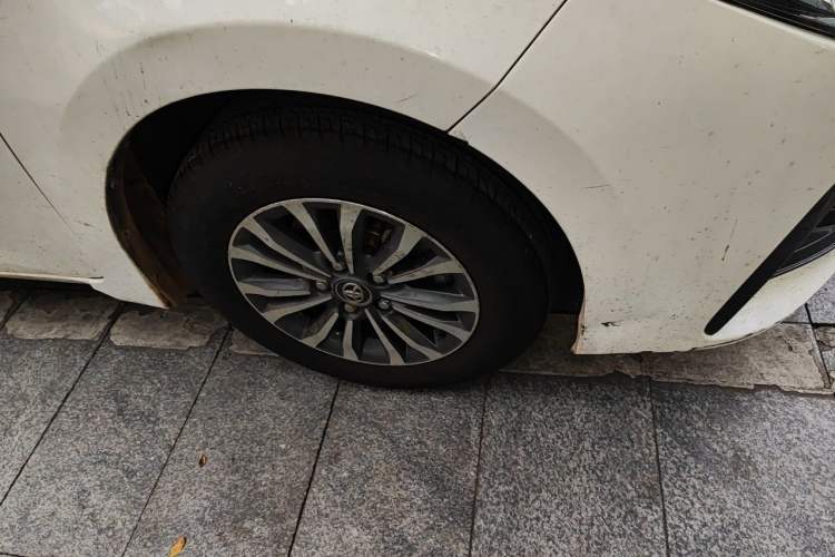 Used Toyota Corolla 2018 1.2T S-CVT GL Smart Enjoyment Version Right Front Wheel Hub