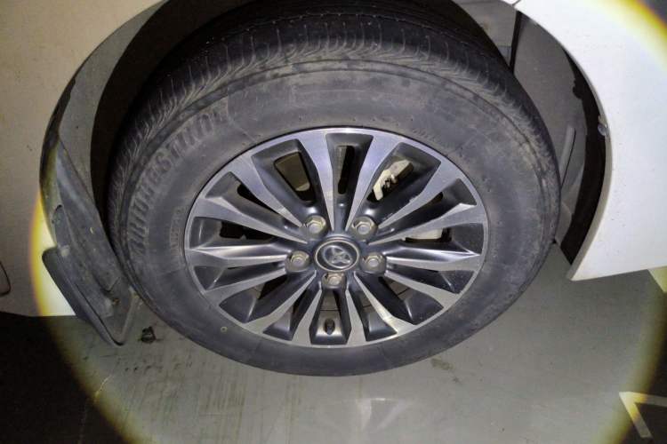 Used Toyota Corolla 2018 1.2T S-CVT GL Smart Enjoyment Version Right Front Wheel Hub