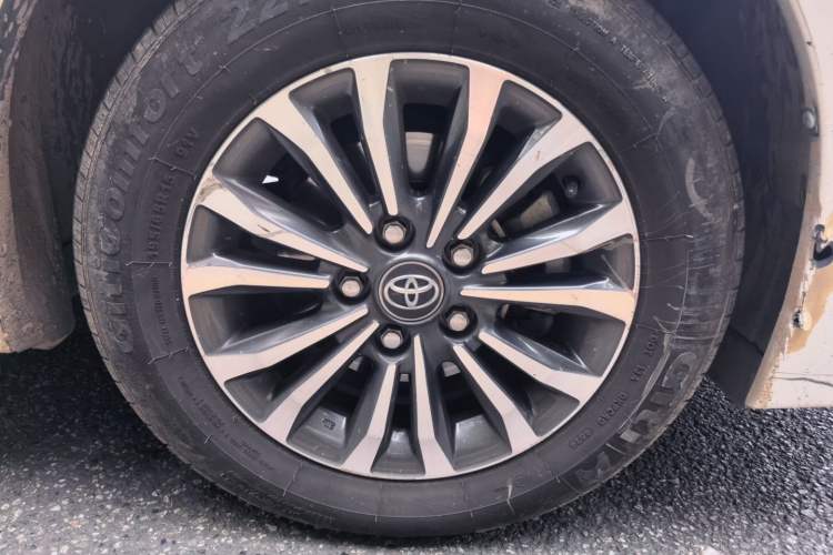 Used Toyota Corolla 2018 1.2T S-CVT GL-i Zhihui Edition Right Front Wheel Hub