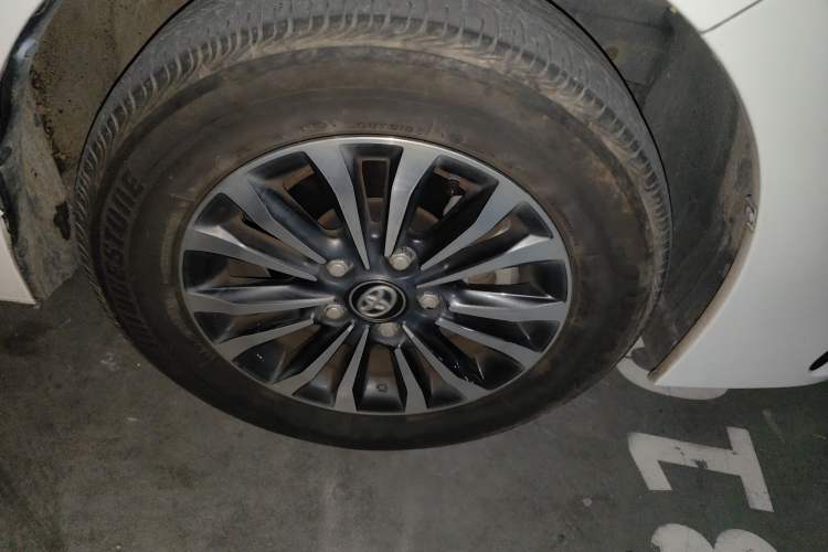 Used Toyota Corolla 2018 1.2T S-CVT GL Smart Enjoyment Version Right Front Wheel Hub