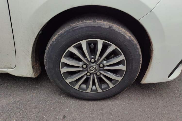 Used Toyota Corolla 2018 1.2T S-CVT GL-i Zhihui Edition Right Front Wheel Hub
