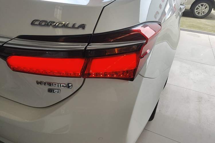 Used Toyota Corolla 2018 Dual-Engine 1.8L E-CVT Smart Edition Right Rear Taillight