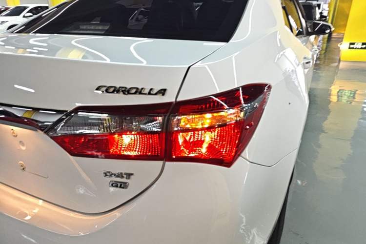 Used Toyota Corolla 2018 1.2T S-CVT GL Smart Enjoyment Version Right Rear Taillight