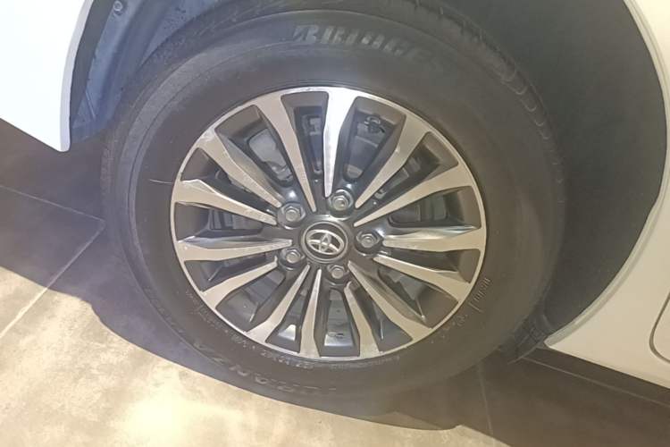 Used Toyota Corolla 2018 1.2T S-CVT GL Smart Enjoyment Version Right Rear Wheel Hub