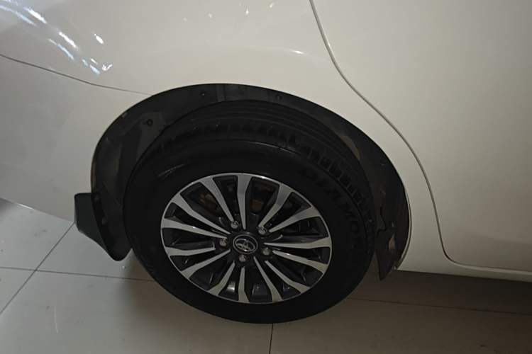 Used Toyota Corolla 2018 1.2T S-CVT GL Smart Enjoyment Version Right Rear Wheel Hub