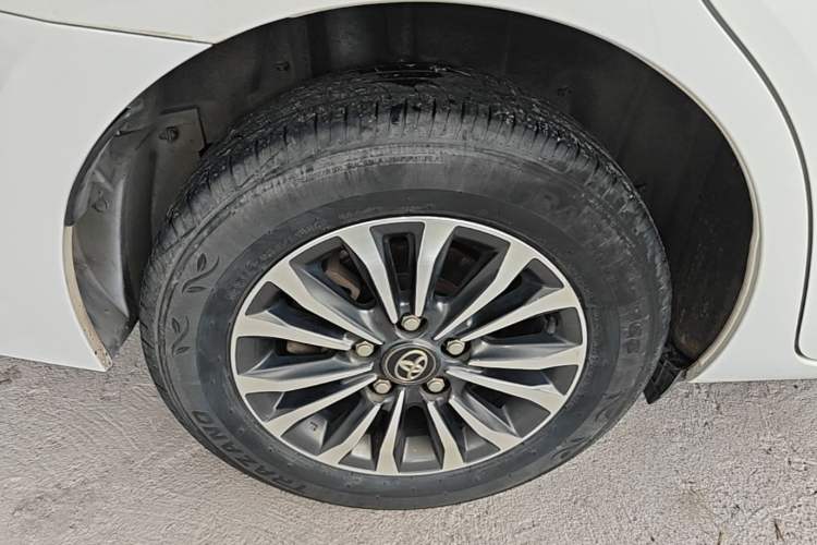 Used Toyota Corolla 2018 1.2T S-CVT GL Smart Enjoyment Version Right Rear Wheel Hub