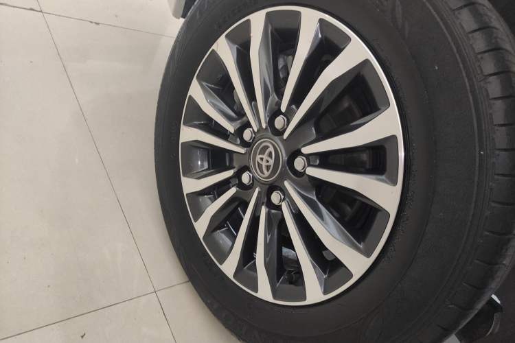 Used Toyota Corolla 2018 1.2T S-CVT GL-i Zhihui Edition Right Rear Wheel Hub