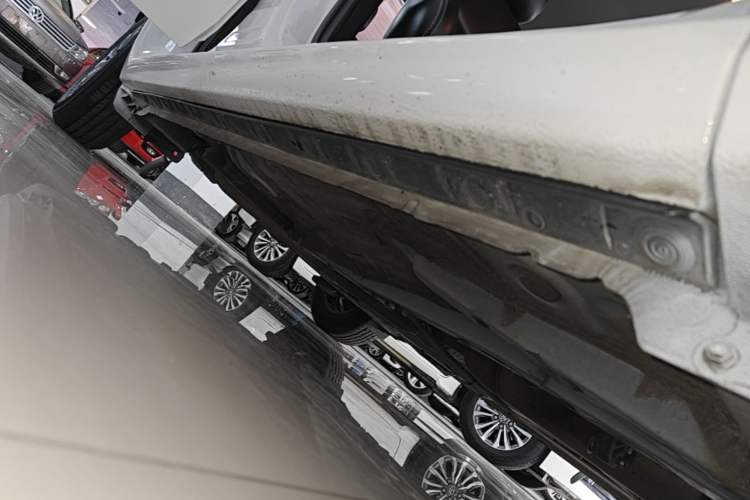 Used Toyota Corolla 2018 1.2T S-CVT GL Smart Enjoyment Version Right Side Sill