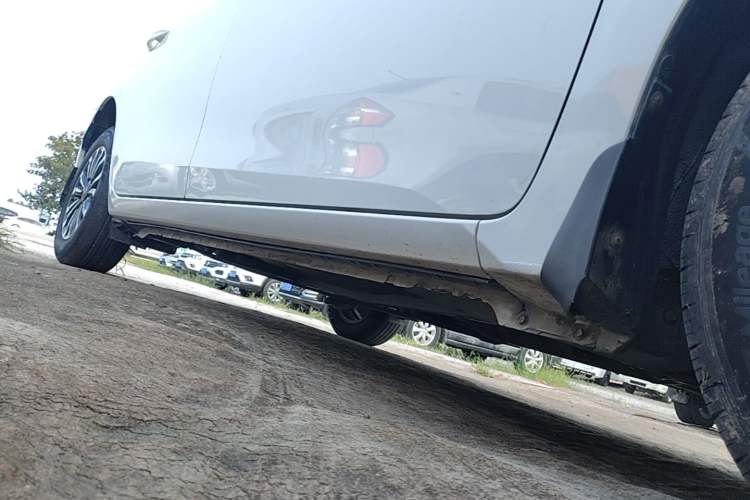 Used Toyota Corolla 2018 1.2T S-CVT GL Smart Enjoyment Version Right Side Sill