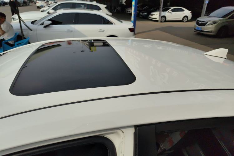 Used Toyota Corolla 2018 Dual-Engine 1.8L E-CVT Smart Edition Roof