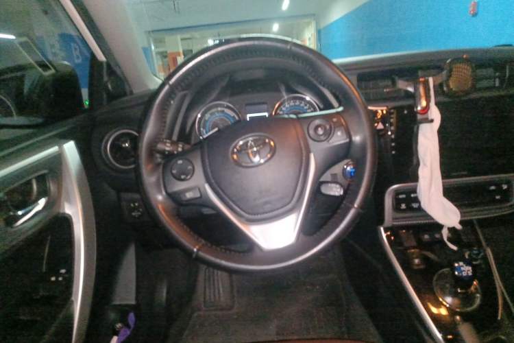 Used Toyota Corolla 2018 Dual-Engine 1.8L E-CVT Smart Edition Steering Wheel