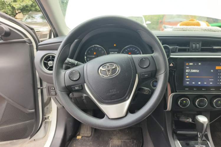 Used Toyota Corolla 2018 1.2T S-CVT GL-i Zhihui Edition Steering Wheel